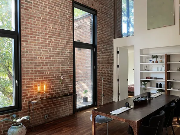 533 Leonard Street image 6 of 25