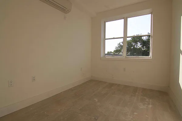 Rented by Nooklyn NYC LLC | media 20