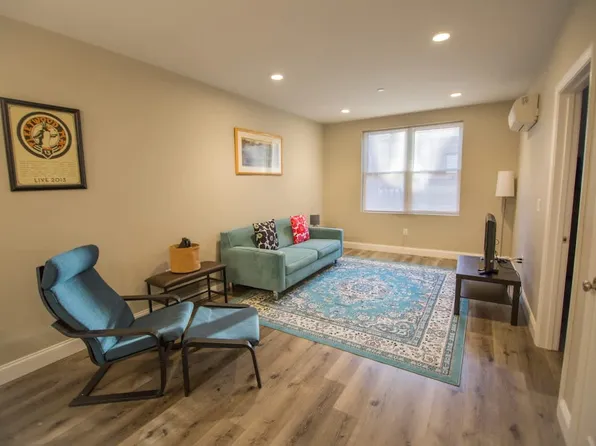 140 Pearl St, Chelsea, MA