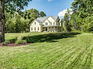 12610 Heather Grove Rd, Glen Allen, VA 23059