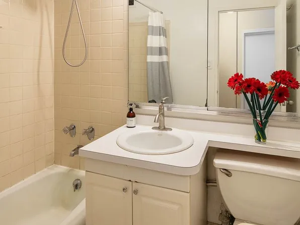 129 Barrow Street image 9 of 9