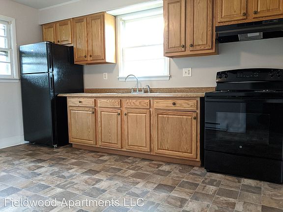 3rd image of 248 Birchfield Dr APT 3