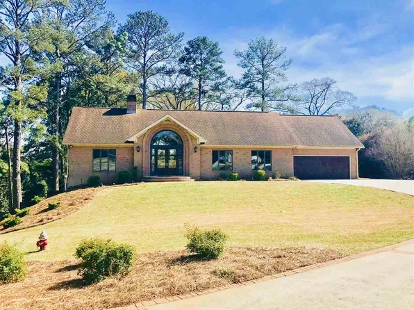 105 Plantation Cir, Kathleen, GA 31047