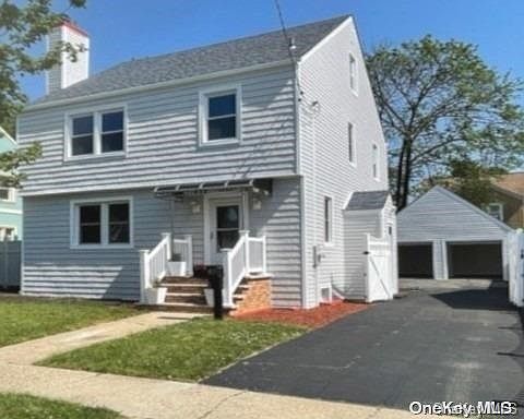 1st image of 83 Windsor Parkway