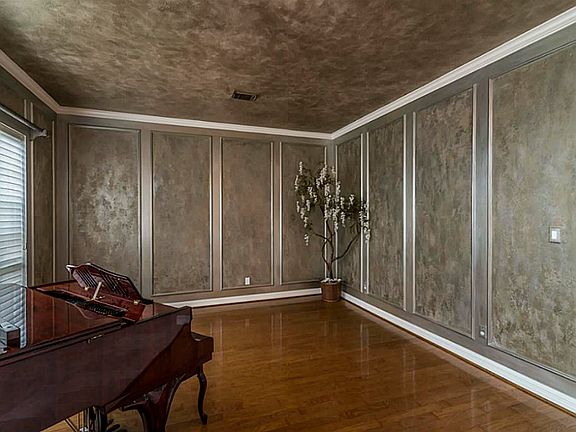 5th image of 15519 Driftwood Oak Ct