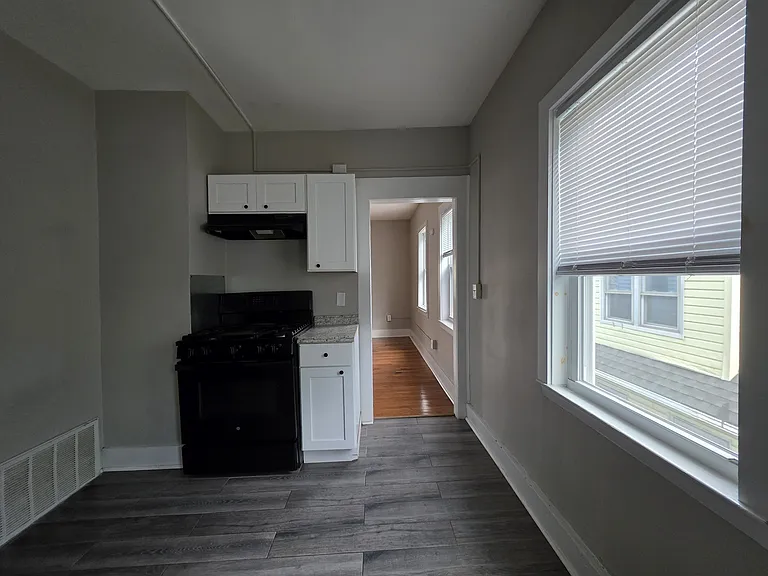 722 Winchester Ave #C — Photo 3