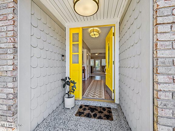 5th image of 1229 SHALLOWFORD Drive W