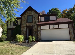 57 Spicewood Ln, Powell, OH
