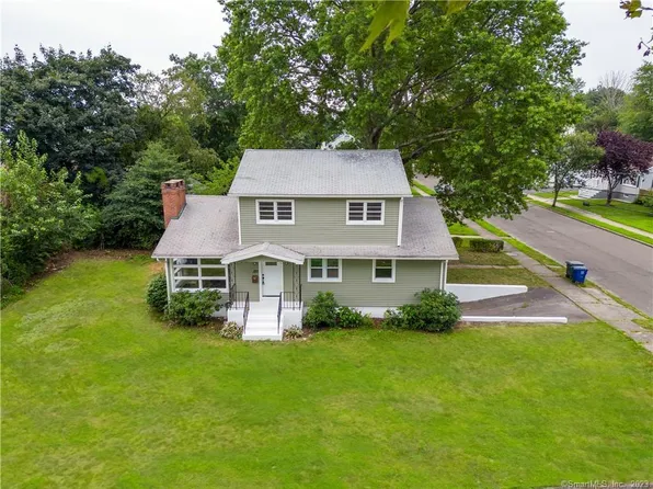 127 Bretton Street, Bridgeport, CT 06606