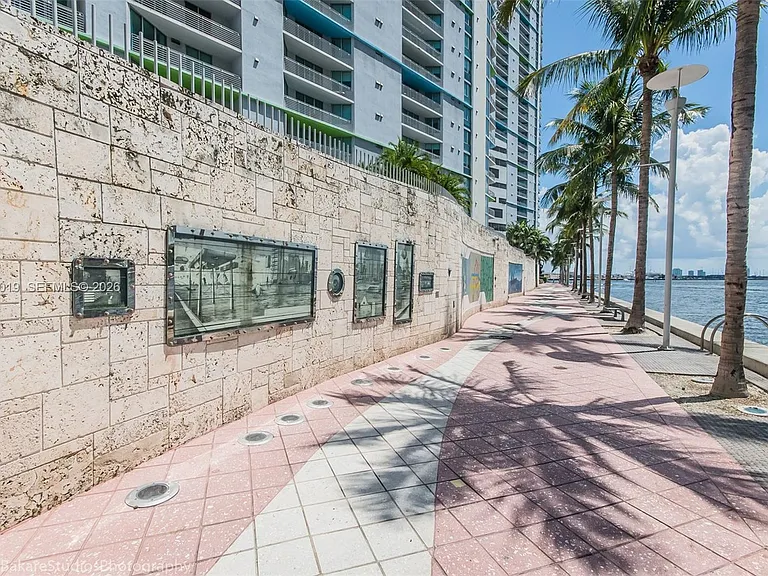 335 S Biscayne Blvd #802 — Photo 53