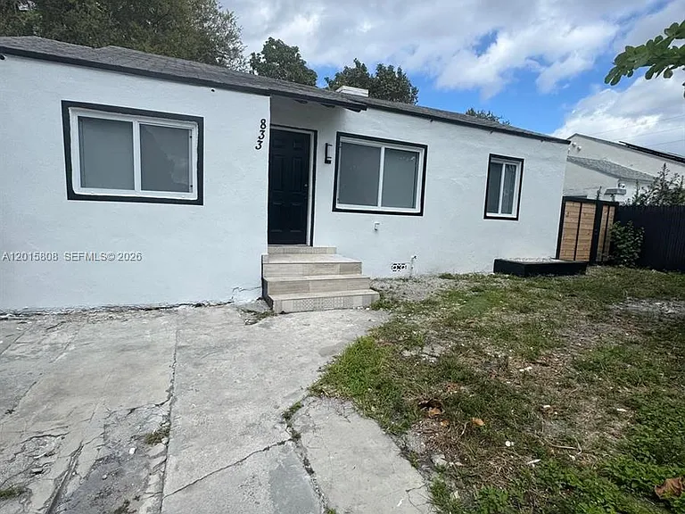 833 NW 75th St — Photo 6