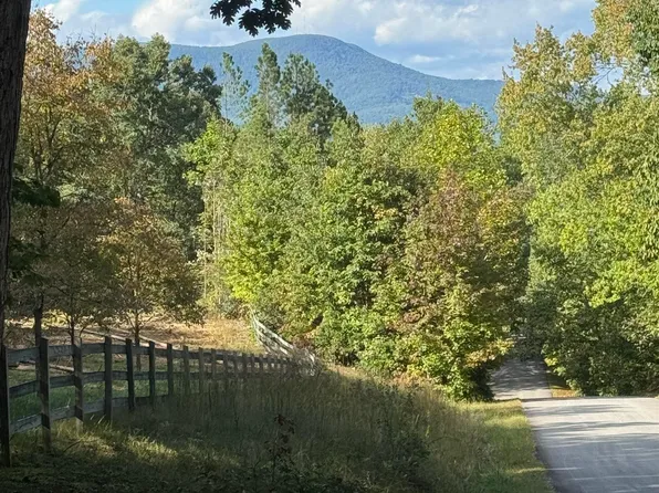 4502 Hawkins Rd, Greer, SC 29651