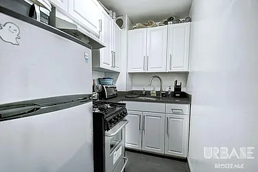 Rented by Urbane Brokerage