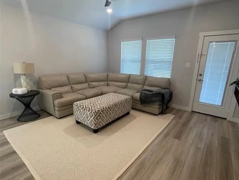 963 Lady Bird Ln — Photo 3