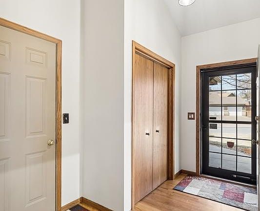 4th image of 3495 Spruce Trl SW