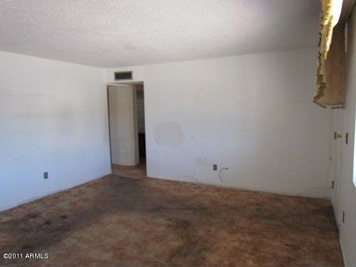 4th image of 234 E La Vista Dr