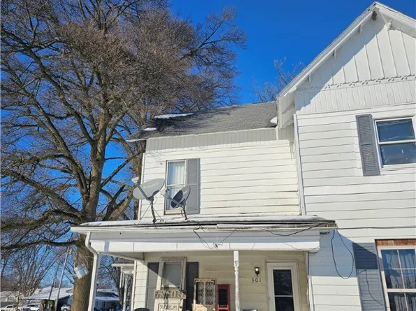 301 E Jefferson St, Toledo, IL 62468