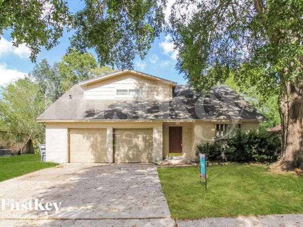 2517 Leichester Dr