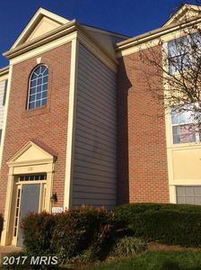 1126 Huntmaster Ter NE UNIT 202, Leesburg, VA, 20176