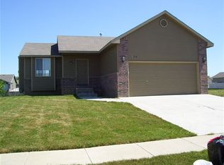 1714 S Lynnrae St, Wichita, KS 67207