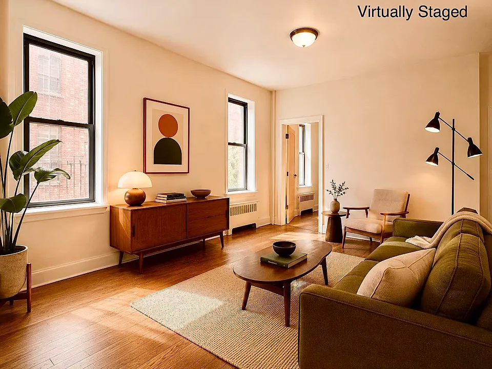 101 W 68th St #3C