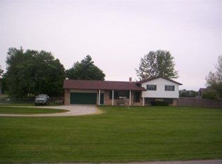 7020 S 500 W, Topeka, IN 46571