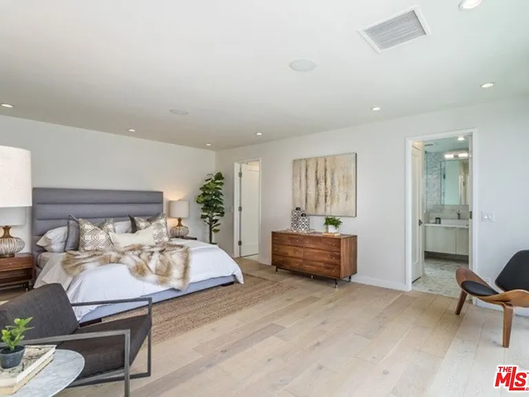 5216 Los Adornos Way — Photo 19