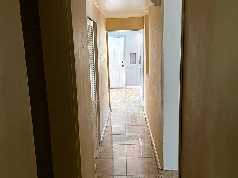 6240 SW 22nd Ct — Photo 21