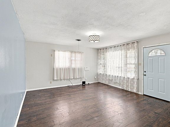 4th image of 2241 14th St