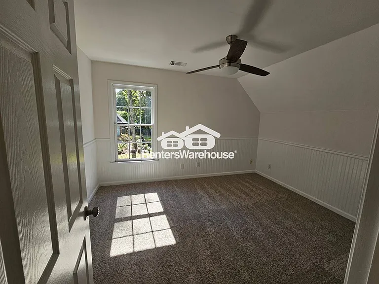 2530 Wellsley Ln — Photo 41