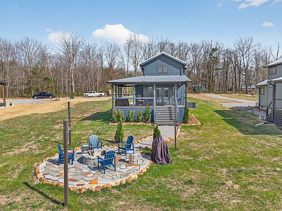 3rd image of 113 Shoreside Ct
