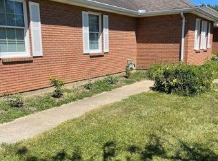 2829 Walnut Grove Ln, Springfield, OH 45504