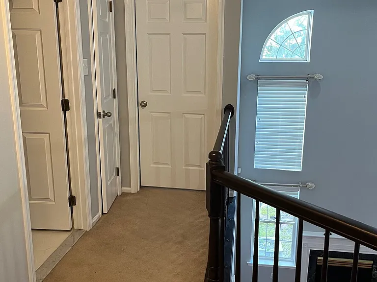 402 Harvest Ln — Photo 10