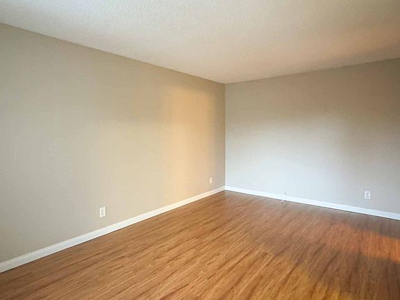 3rd image of 2855-2865 A St #2855-15