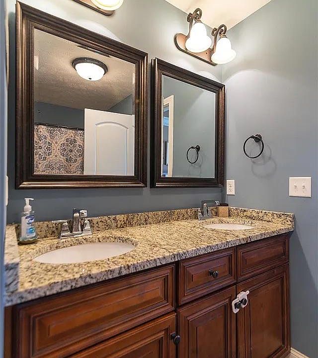 1st image of 2636 Wild Horse Ct