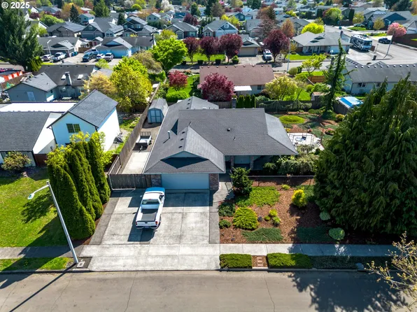 13813 NE 94th St, Vancouver, WA 98682