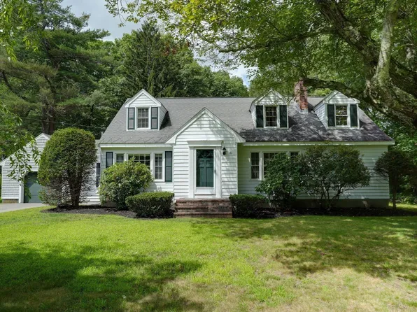 141 Holliston St, Medway, MA 02053