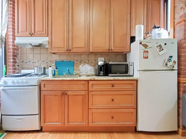 97 East 7th Street image 2 of 9