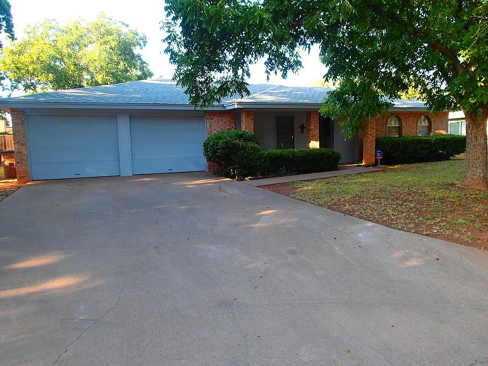 1st image of 3850 Driftwood Dr