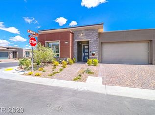 6674 Desert Crimson St, Spring Valley, NV 89148