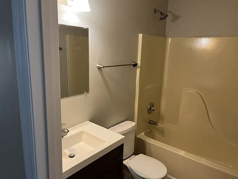 118A N Poole St — Photo 8