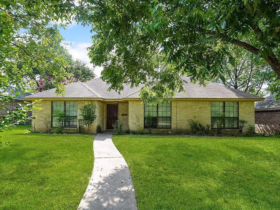 4417 Lone Star Trl