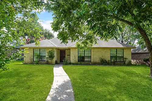 4417 Lone Star Trl Photo 1 4417 Lone Star Trl Photo 1