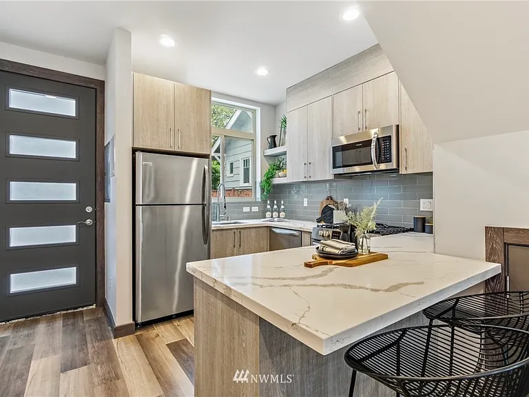 5618 California Ave SW #B — Photo 18