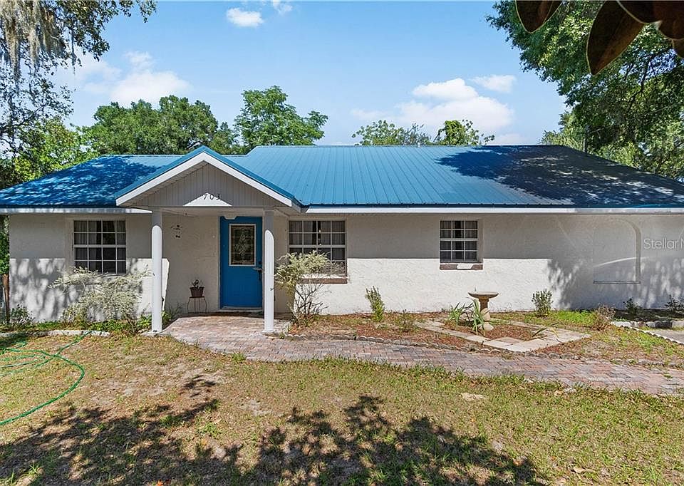 1st image of 703 Plumosa Ave