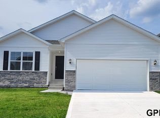 13618 Whitmore St, Omaha, NE 68142