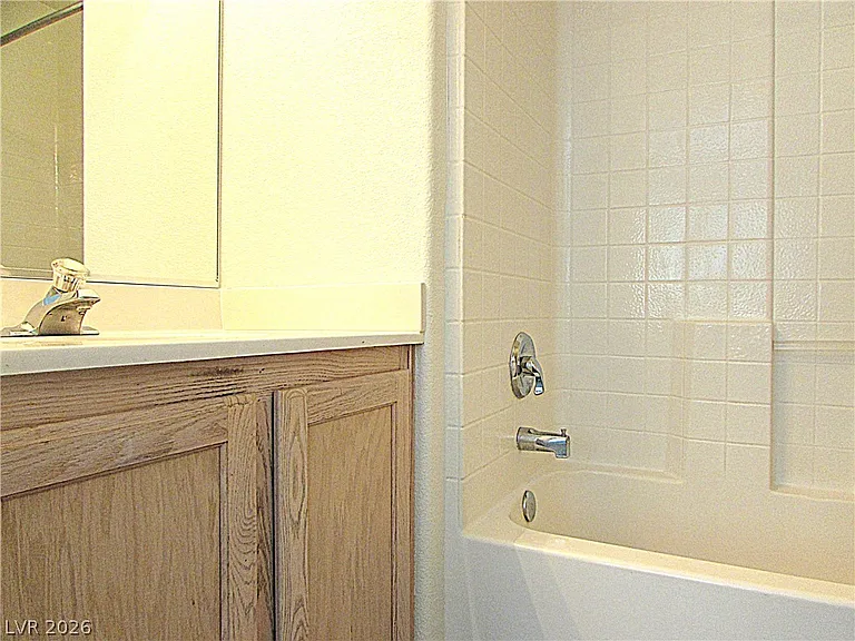 8404 Tiger Woods Ave — Photo 12