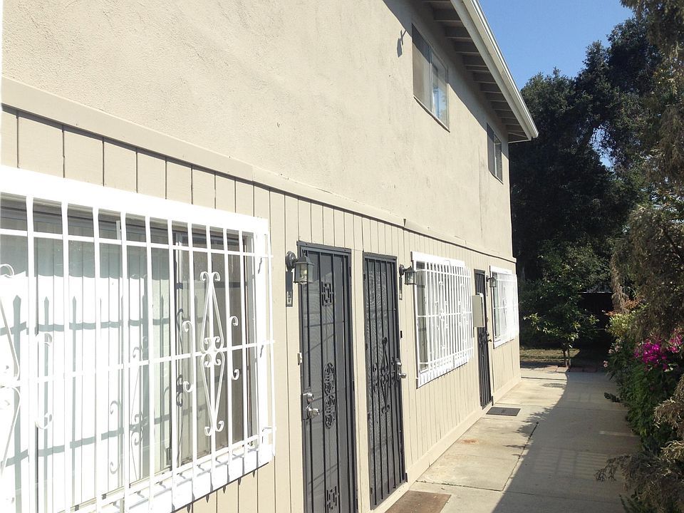 1st image of 250 W Howard St #2