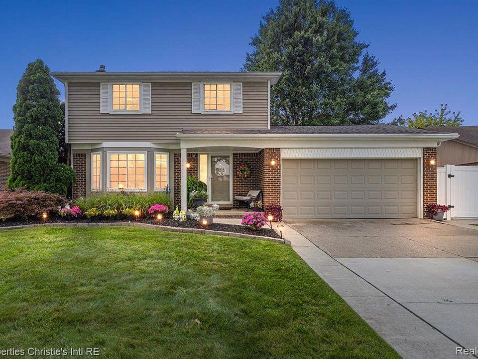 1st image of 41293 Ironwood Dr
