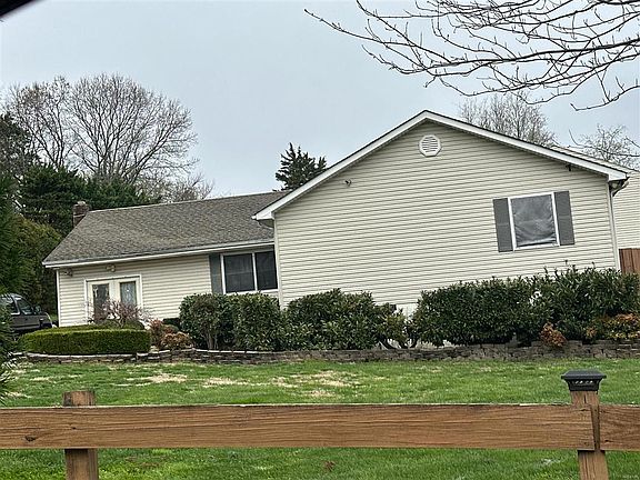 2nd image of 3111 Sanders Rd